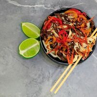 Лапша с говядиной в Лапша & Крылья