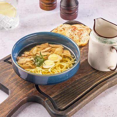 Куриная лапша с крутонами и пармезаномв Хорошее место по цене 470 ₽