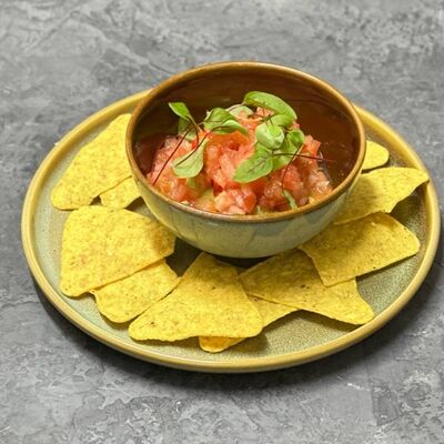 Гуакомоле с чипсами (веган) в Авокадо по цене 720 ₽