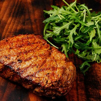 Стейк из говядины в Sushi & More по цене 1200 ₽