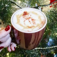 Латте с черной смородиной М в CoffeeFact