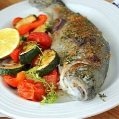 Запеченная форель с овощами в Чинтамани по цене 1300 ₽