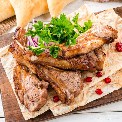 Шашлык из каре ягненка в MANANA по цене 980