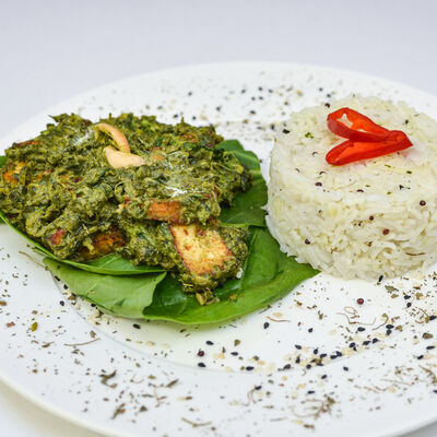 Палак Панир в Вегетарианское кафе Мантра Бар по цене 570 ₽