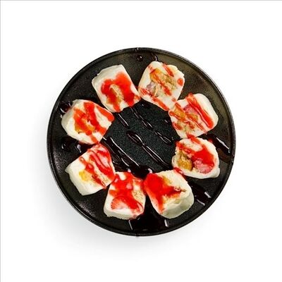 Спринг ролл Клубника-Манго в Nishiki по цене 599 ₽