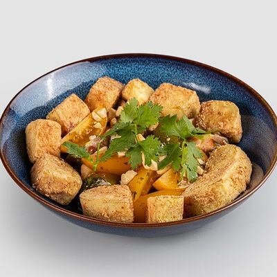 Салат с хрустящими баклажанами в УЗБЕЧКА N1 по цене 3286 ₸