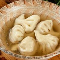 Суп с мини-хинкали из цыпленка в Дэда