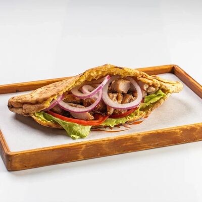 Пита с курицей в Миндаль по цене 540 ₽