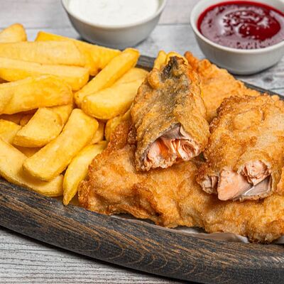 Фиш & Чипс Филе горбуши в Yunga Tim Fish & Grill по цене 1750 ₽