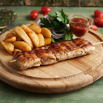 Шашлык из курицы в беконе в Кафе Элена по цене 520 ₽