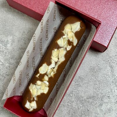 Молочный шоколад с вишней и ликёром Амаретто в Bocconcino по цене 790 ₽