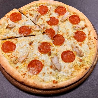 Салями курица в Пицца Токо Суши по цене 1200 ₽