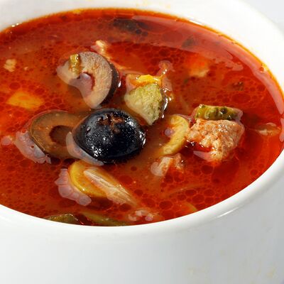 Суп солянка мясная с потрошками в Экошеф по цене 450 ₽