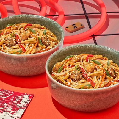 Курица терияки с лапшой удон Х2 в Dostaевский по цене 746 ₽