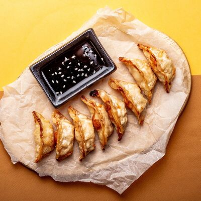 Гедза с говядиной в Eedaa по цене 300 ₽