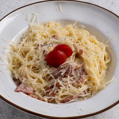 Спагетти Карбонара в Сакура по цене 570 ₽