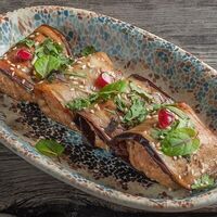 Рулетики из баклажанов с орех. начинкой в Кацо