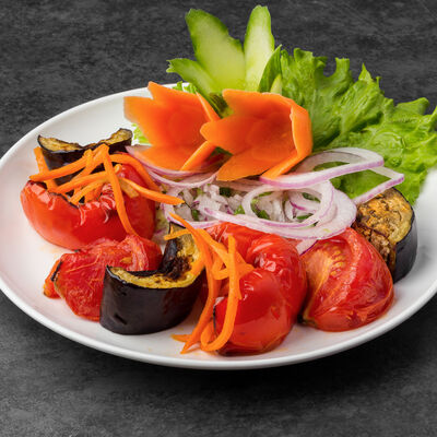 Овощи на мангале в Шашлык шаурма по цене 300 ₽