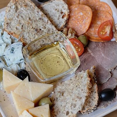 Винный сетв Романовская пекарня по цене 1850 ₽