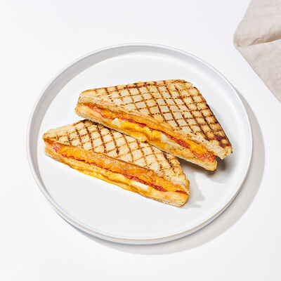 Гриль чиз сэндвич в Много лосося по цене 280