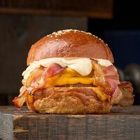 Cheese Monster Burger в Double Grill & Bar