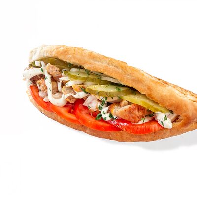 Булочка с курицей в Мясо Кстати по цене 269 ₽