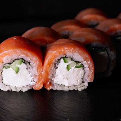 Филадельфия с лососем в Атлантида по цене 910 ₽