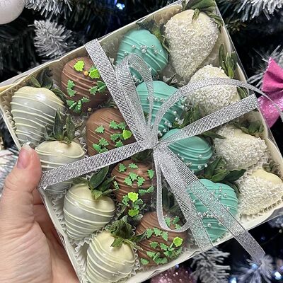 Набор 16 Новый год в Любовь есть по цене 3200 ₽