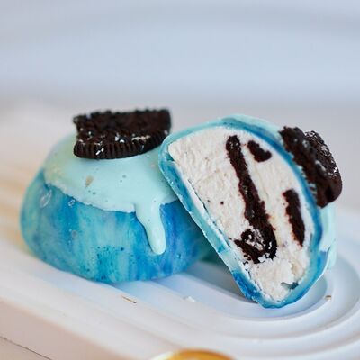 Моти Орео в Wagas Desert клубника в шоколаде по цене 310 ₽