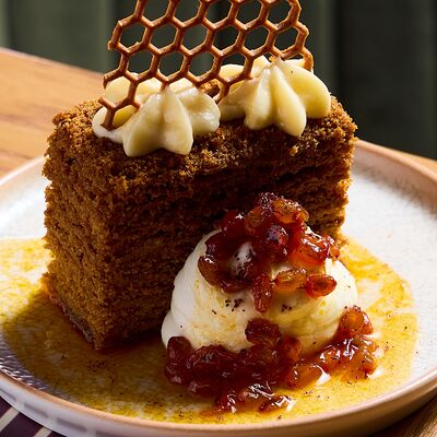 Медовик на таёжном мёде с облепихой в NANA Pirveli по цене 485 ₽