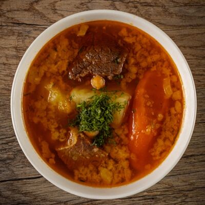 Шурпа в Вкусная и сочная по цене 400 ₽