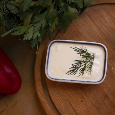 Соус Фирменный в Вкусно есть по цене 70 ₽