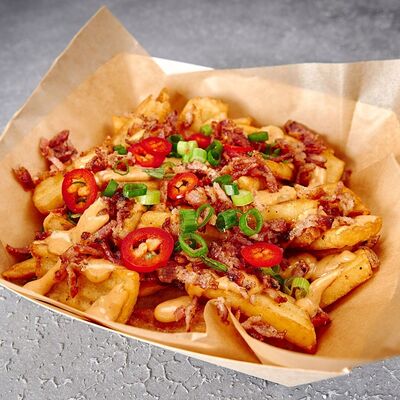 Картофельные стрипсы с беконом и соусом с соевым маслом в Прожарка по цене 279 ₽