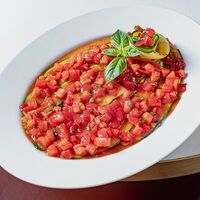 Карпаччо из цукини с томатами в Romano