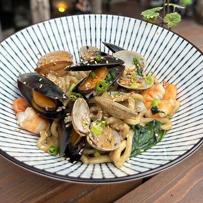 Вок с морепродуктамив Ramen Rebel по цене 690 ₽