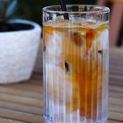 Айс латте в Bun по цене 330 ₽