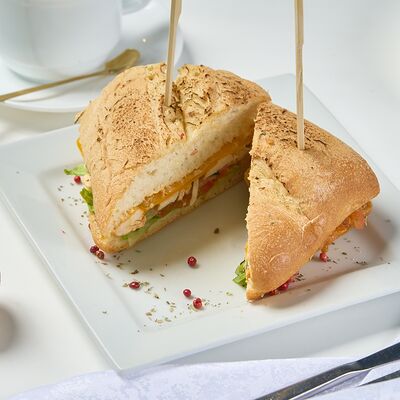 Панини с курицей в Prosto кофе & кухня по цене 570 ₽