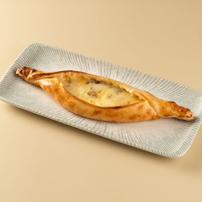 Пиде 4 сыра в Shawa по цене 590 ₽