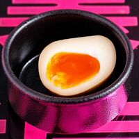 Маринованное яйцо в Supersonic noodles