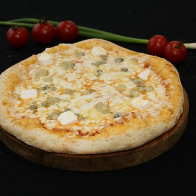 Пицца Ветчина и сыр в Таекпицца по цене 415 ₽