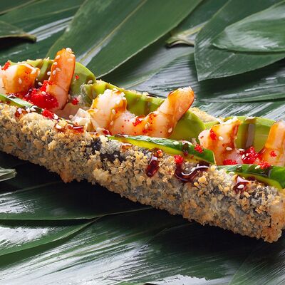 Ролл Азия с креветкой в Sushi Bar по цене 640 ₽