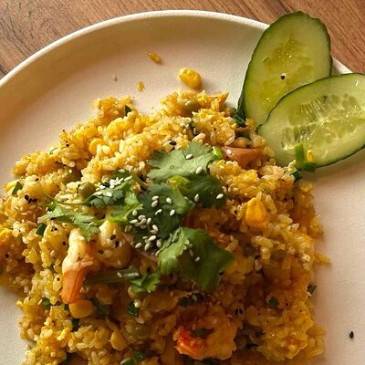 Жаренный рис с морепродуктами в Ханой по цене 675 ₽