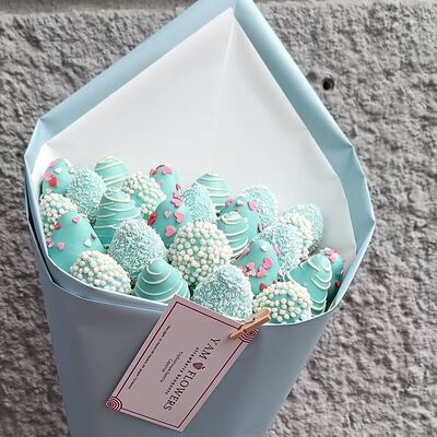 Букет-комлимент Голубой в Yam Flowers по цене 3050 ₽