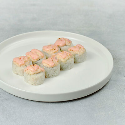 Запеченный с курицей в Мэджик ролл по цене 649 ₽