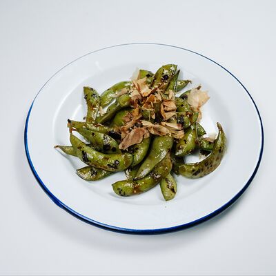 Эдамаме жареные с соусом чили в Китайка по цене 330 ₽