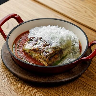 Лазанья с муссом пармезан в Pasta Salsa Osteria по цене 760 ₽