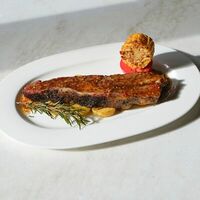 Брискет с запеченным картофелем в Jules Zang