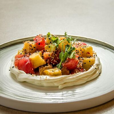 Салат с баклажанами в Венеция по цене 745 ₽