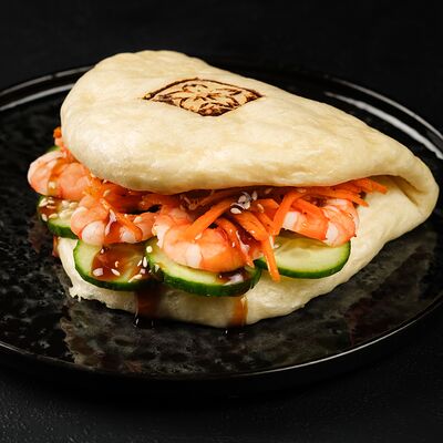 Бао с креветкой в Hanami по цене 780 ₽