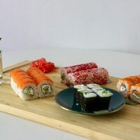 Логотип Tiki Taki